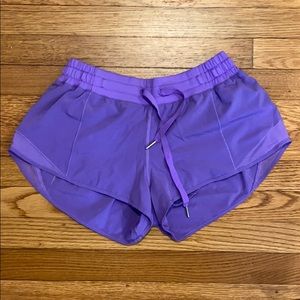 Lululemon Hotty Hot Shorts size 8